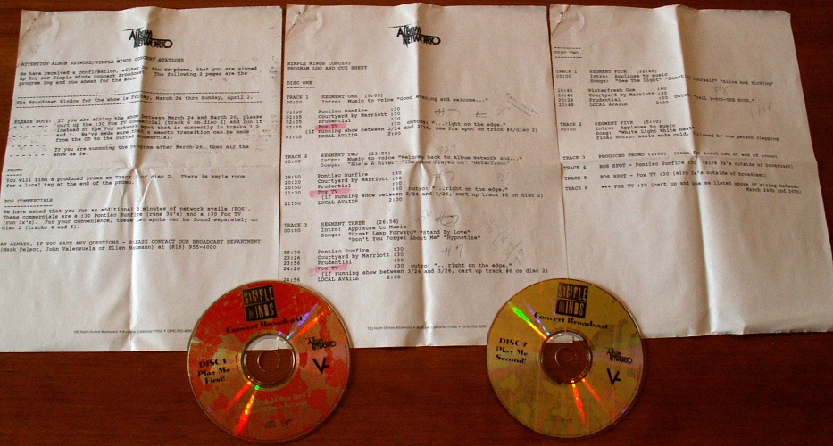 2 x CD album (3 pages of program log and cue sheet) - Label